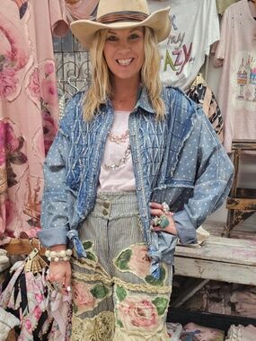 🎉 A RARE BIRD “ DIANE “ A RARE BIRD DENIM POLKA DOT TOP SHIRT 59